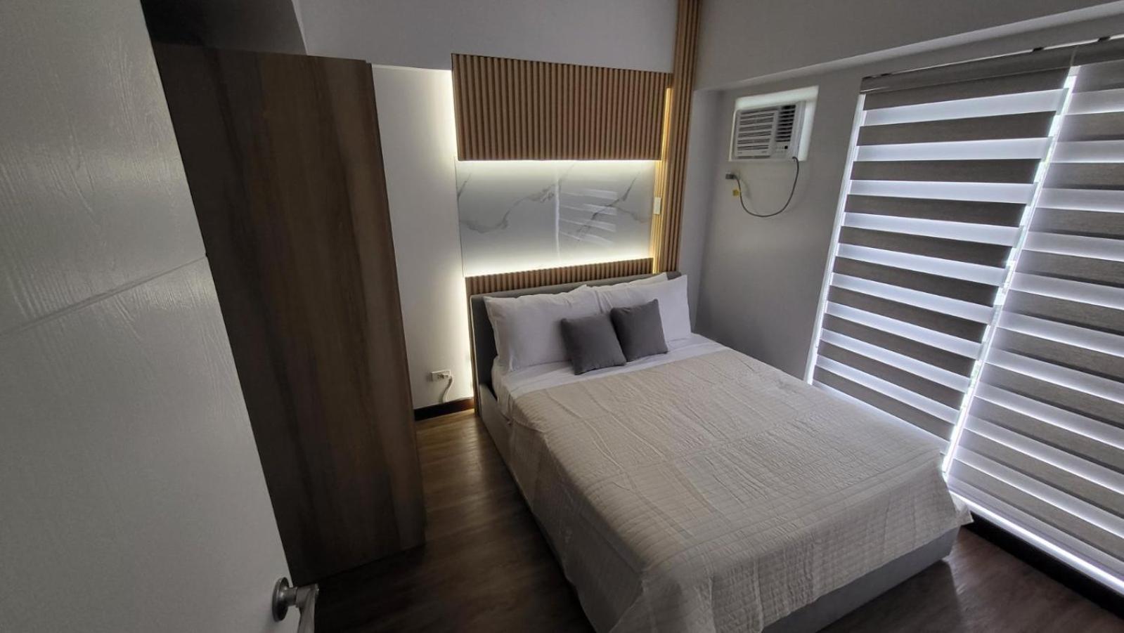 The Atherton- Spacious Modern Condo Unit In Paranaque Near The Airport, Makati, Bgc And Highways Paranaque City Exterior photo
